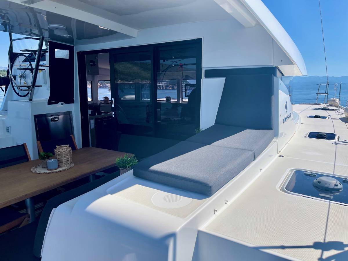 Lagoon 42, Bendmill | Yacht Charter Croatia