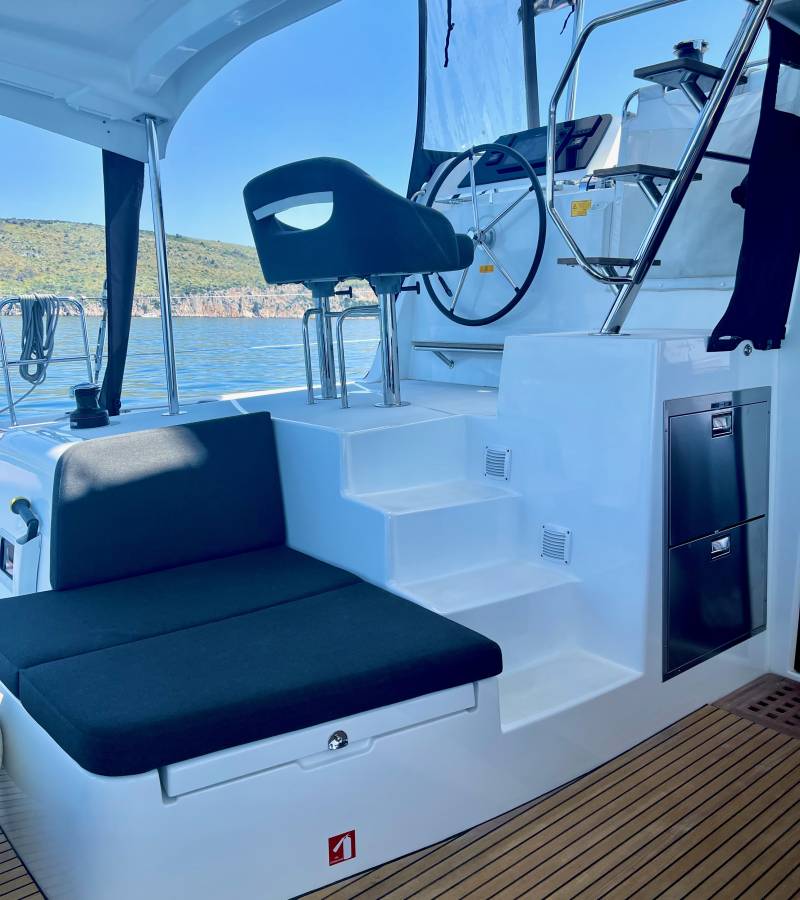 Lagoon 42, Bendmill | Yacht Charter Croatia