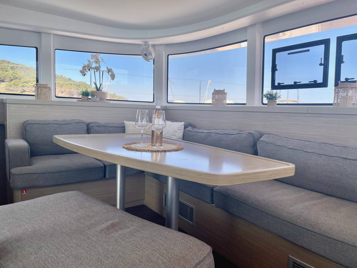 Lagoon 42, Bendmill | Yacht Charter Croatia