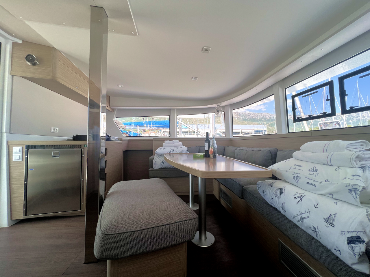 Lagoon 42, Bendmill | Yacht Charter Croatia