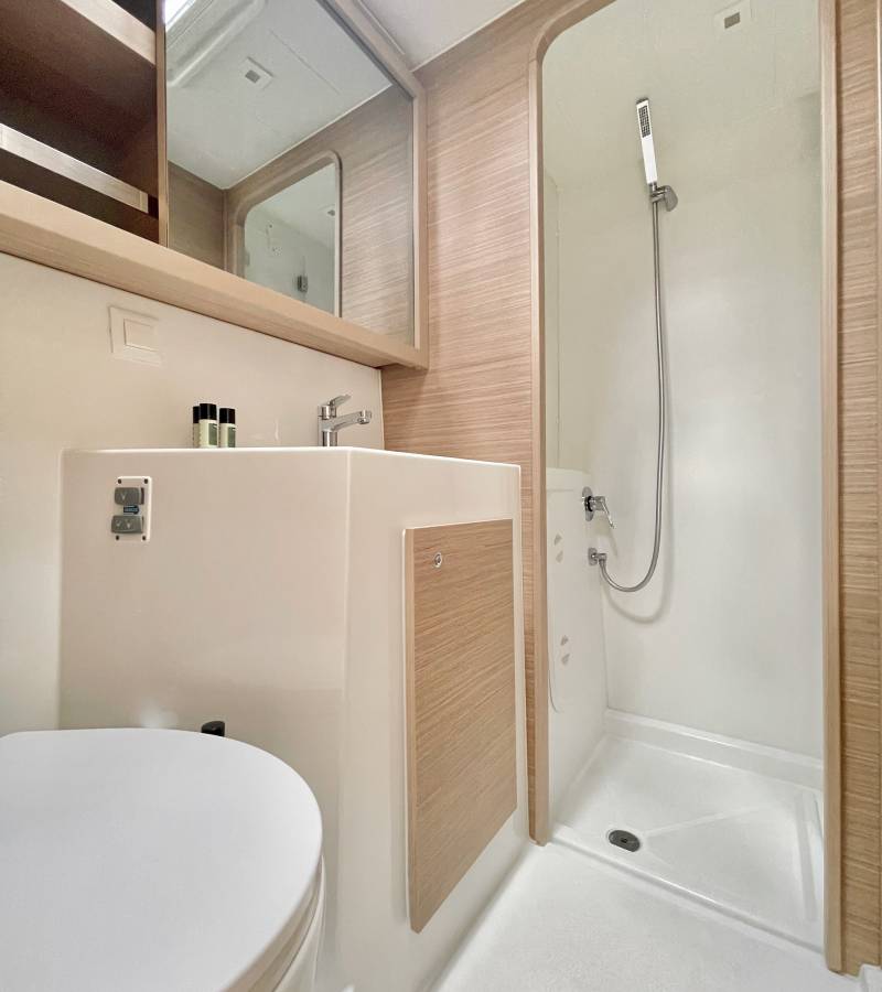 Lagoon 42, Bendmill | Yacht Charter Croatia
