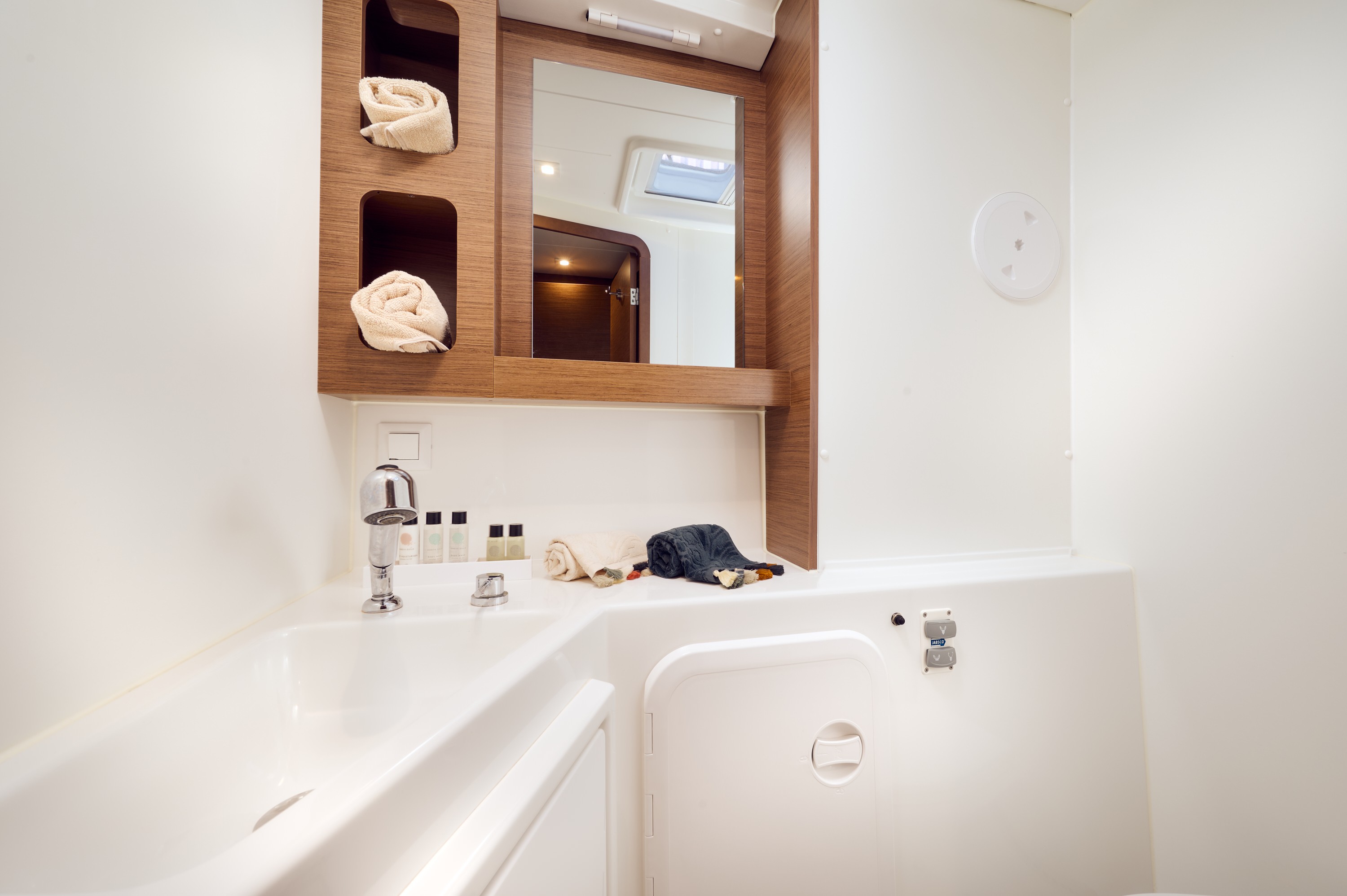 Lagoon 42, Katharina | Yacht Charter Croatia