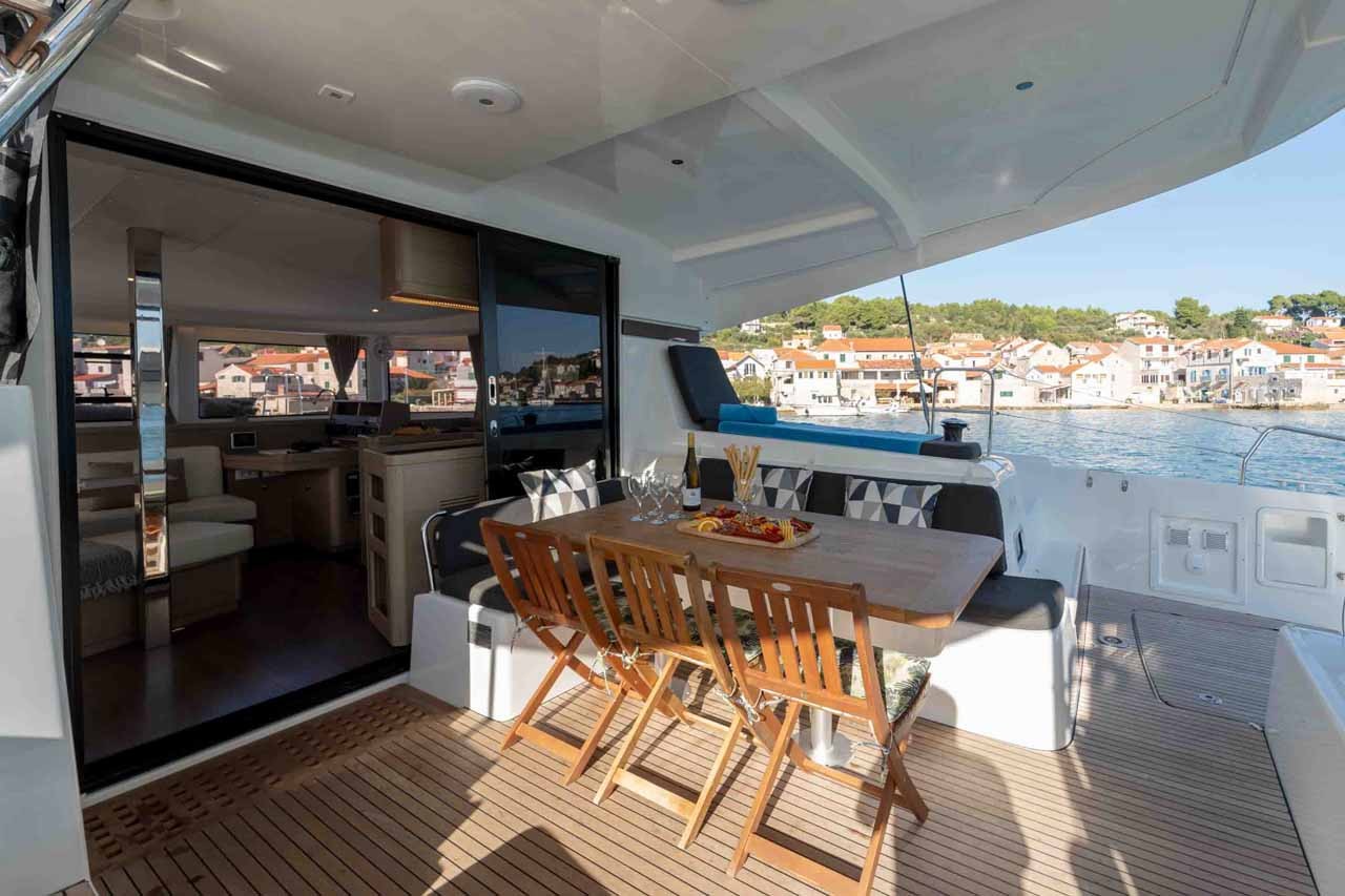 Lagoon 42, Mare Sunce | Yacht Charter Croatia