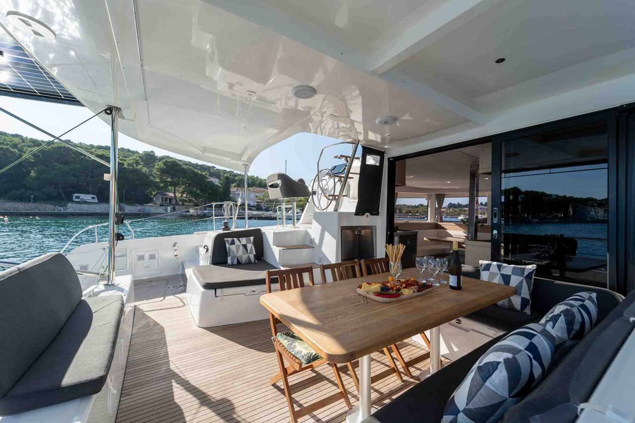 Lagoon 42, Mare Sunce | Yacht Charter Croatia