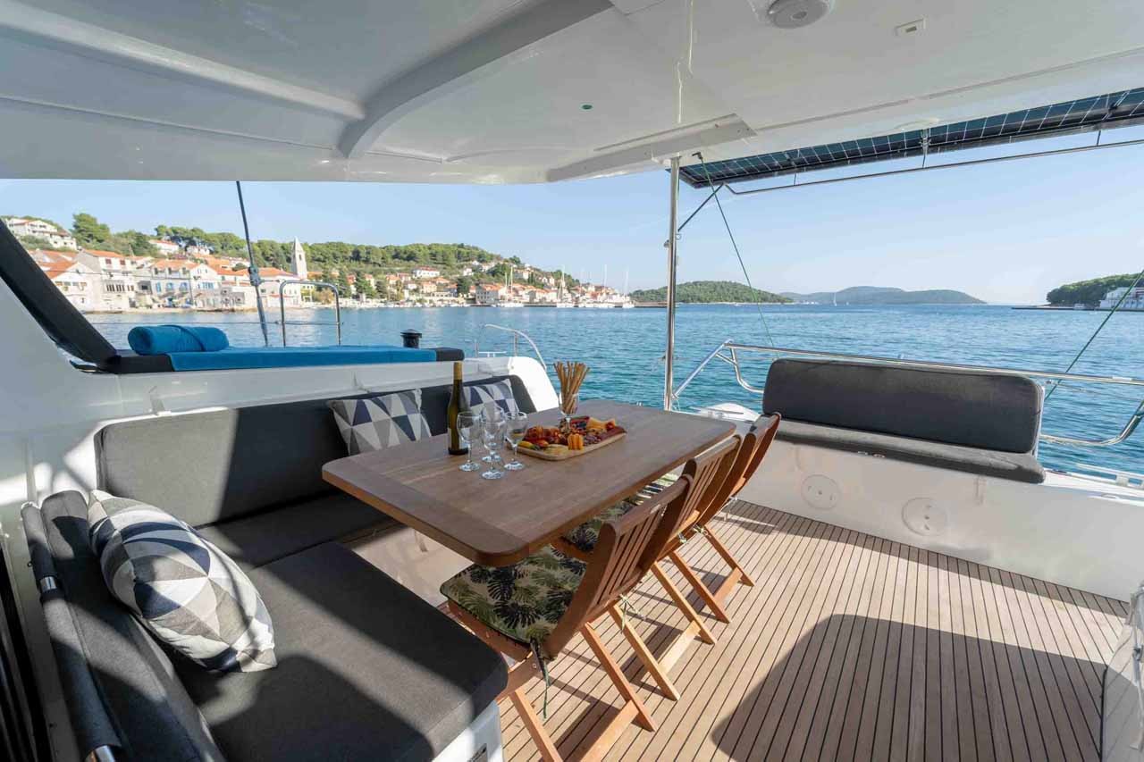 Lagoon 42, Mare Sunce | Yacht Charter Croatia