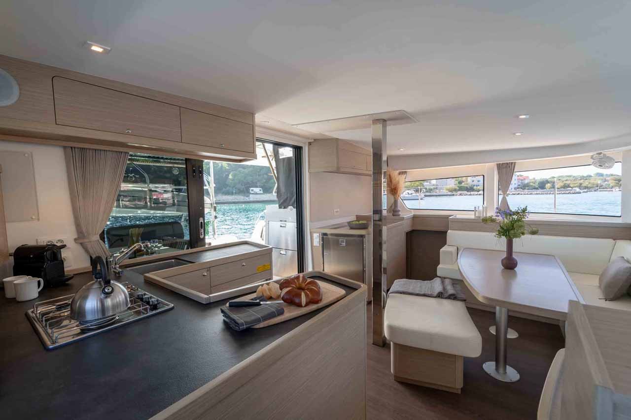 Lagoon 42, Mare Sunce | Yacht Charter Croatia