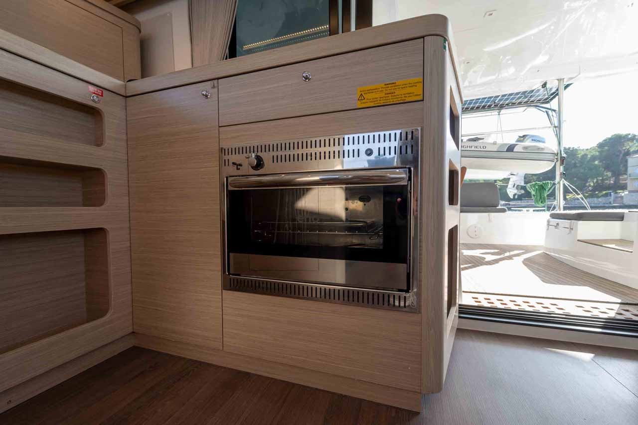Lagoon 42, Mare Sunce | Yacht Charter Croatia