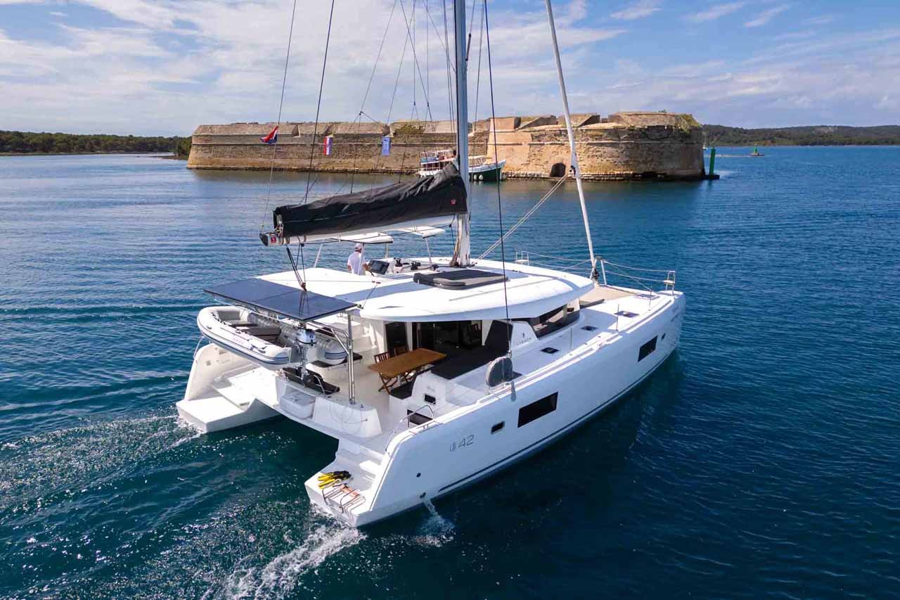 Lagoon 42, Mare Tiempo | Yacht Charter Croatia
