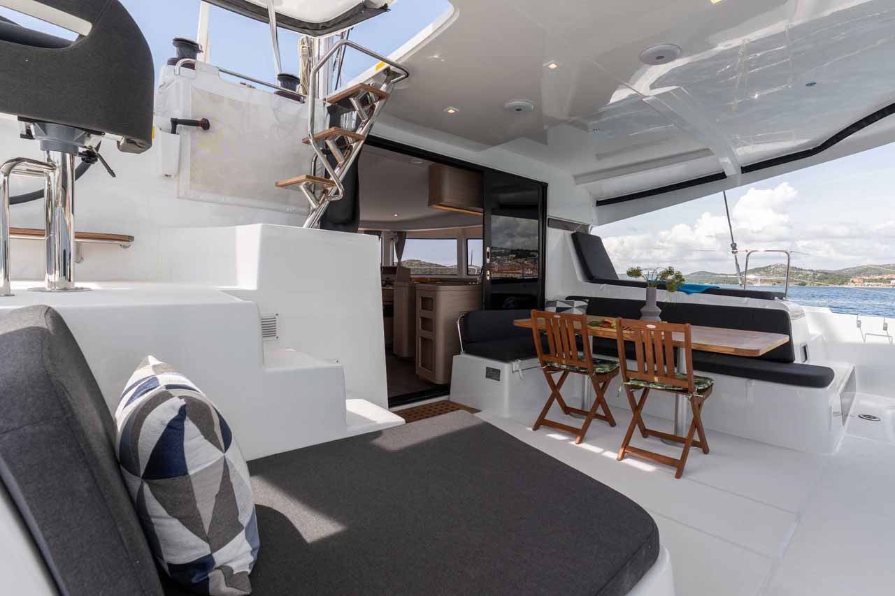 Lagoon 42, Mare Tiempo | Yacht Charter Croatia