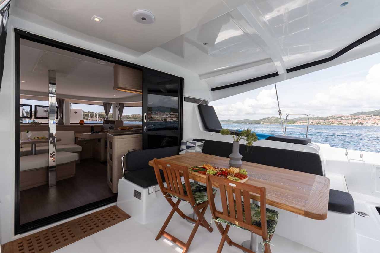 Lagoon 42, Mare Tiempo | Yacht Charter Croatia