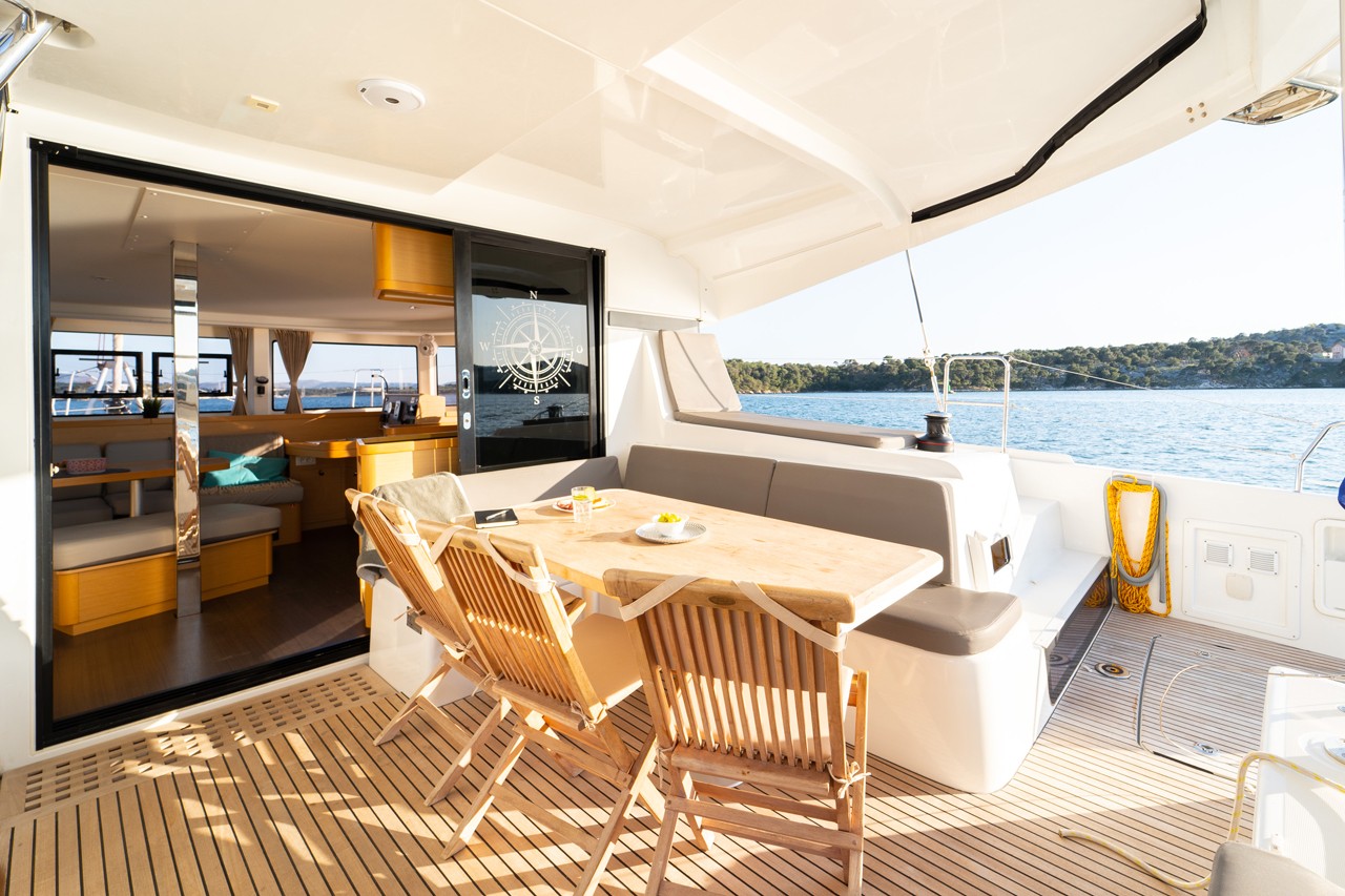 Lagoon 42, Flying Horst | Yacht Charter Croatia