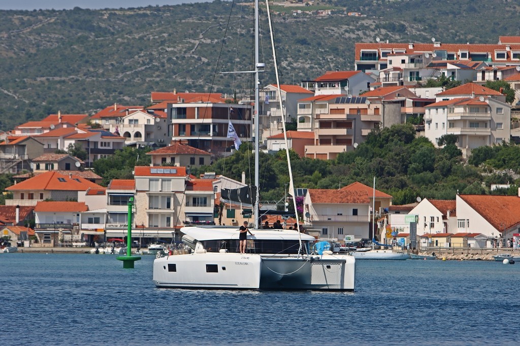 Lagoon 42, Futuna Lima | Yachtcharter Kroatien