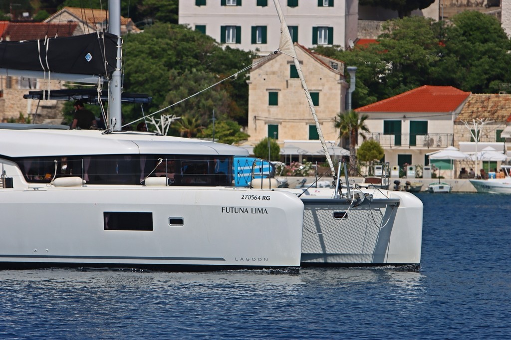 Lagoon 42, Futuna Lima | Yachtcharter Kroatien