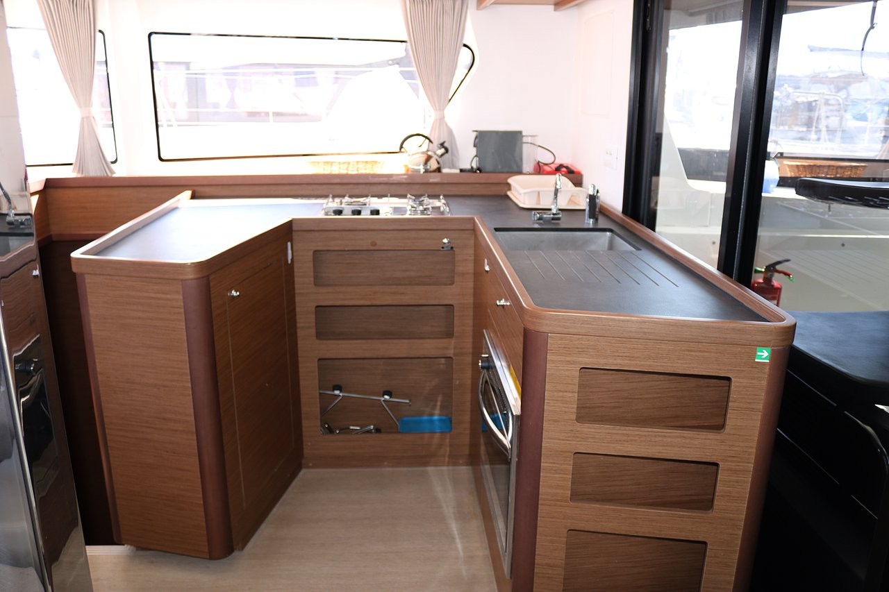 Lagoon 42, Futuna Lima | Yachtcharter Kroatien