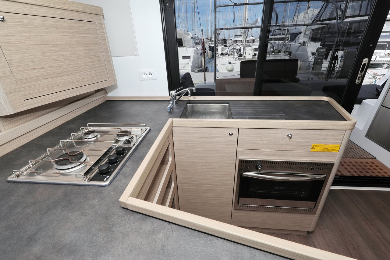 Lagoon 42, Sperm Whale | Yachtcharter Kroatien