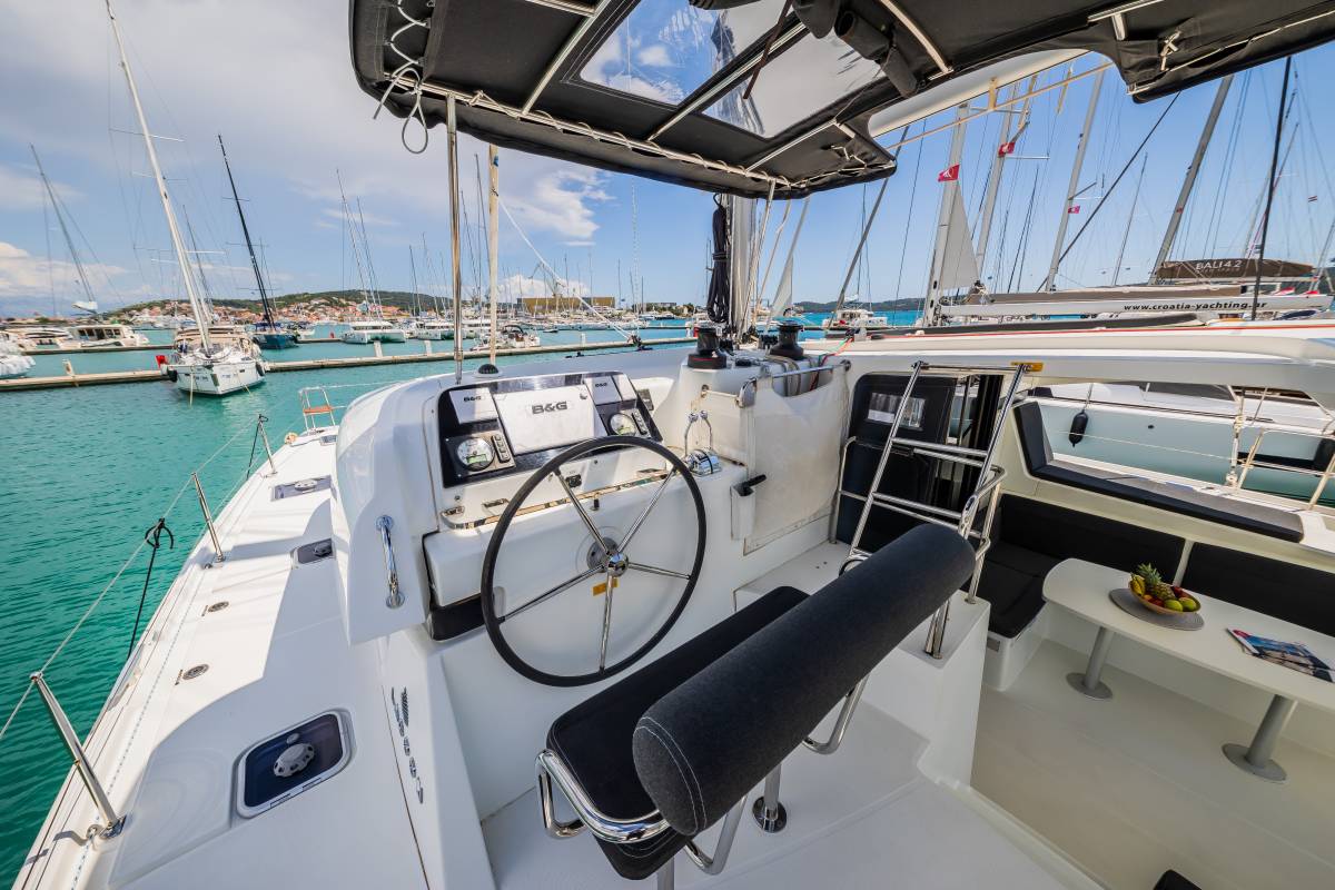 Lagoon 42, Edita | Yacht Charter Croatia