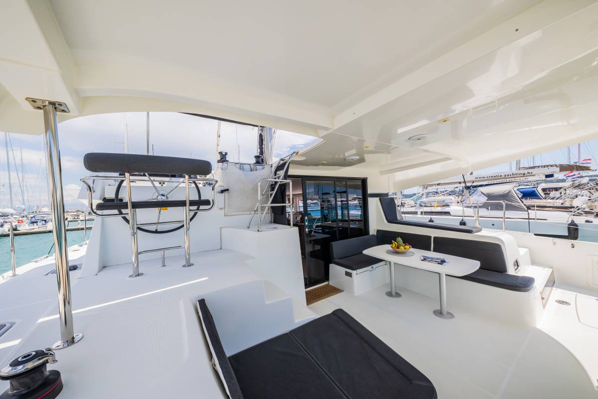 Lagoon 42, Edita | Yacht Charter Croatia
