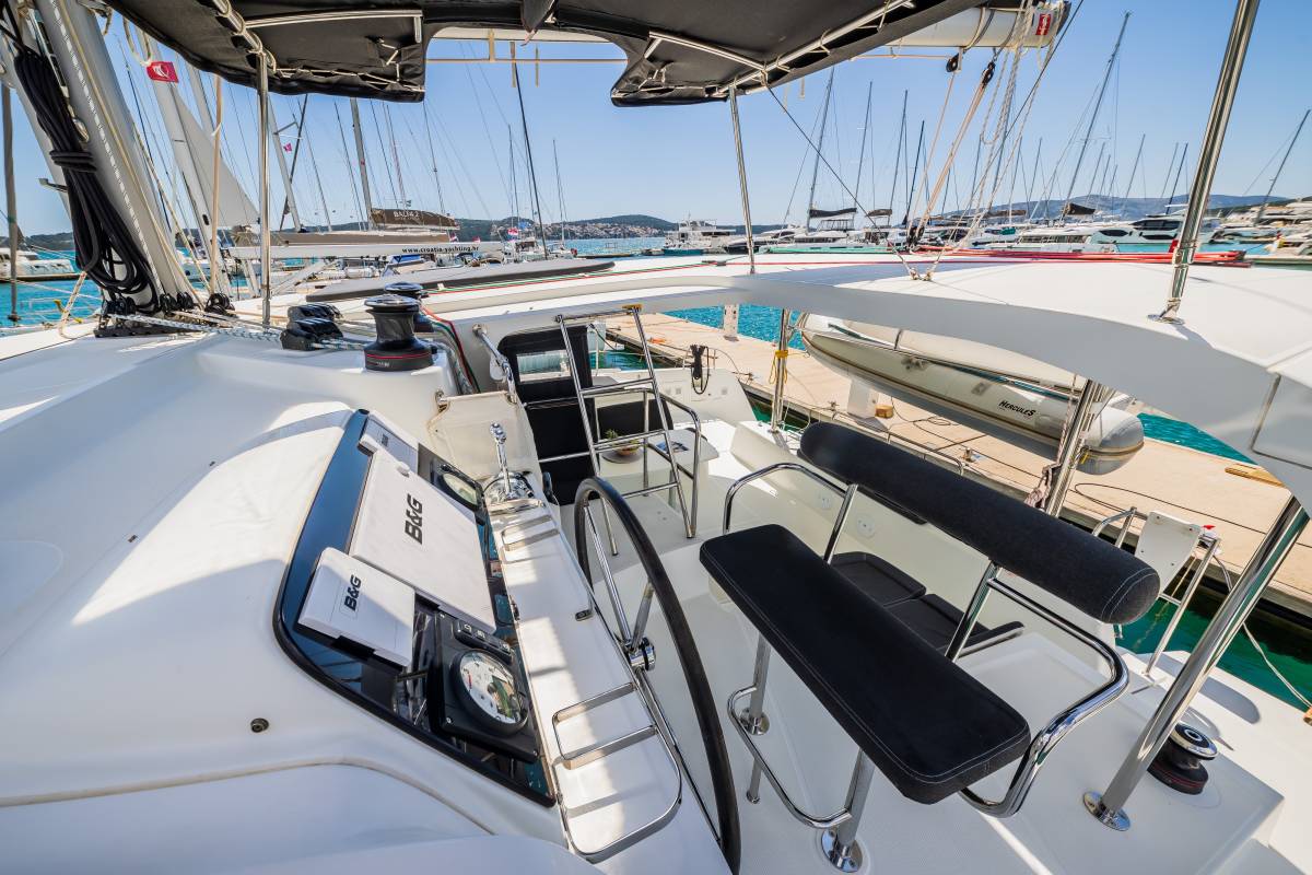 Lagoon 42, Edita | Yacht Charter Croatia