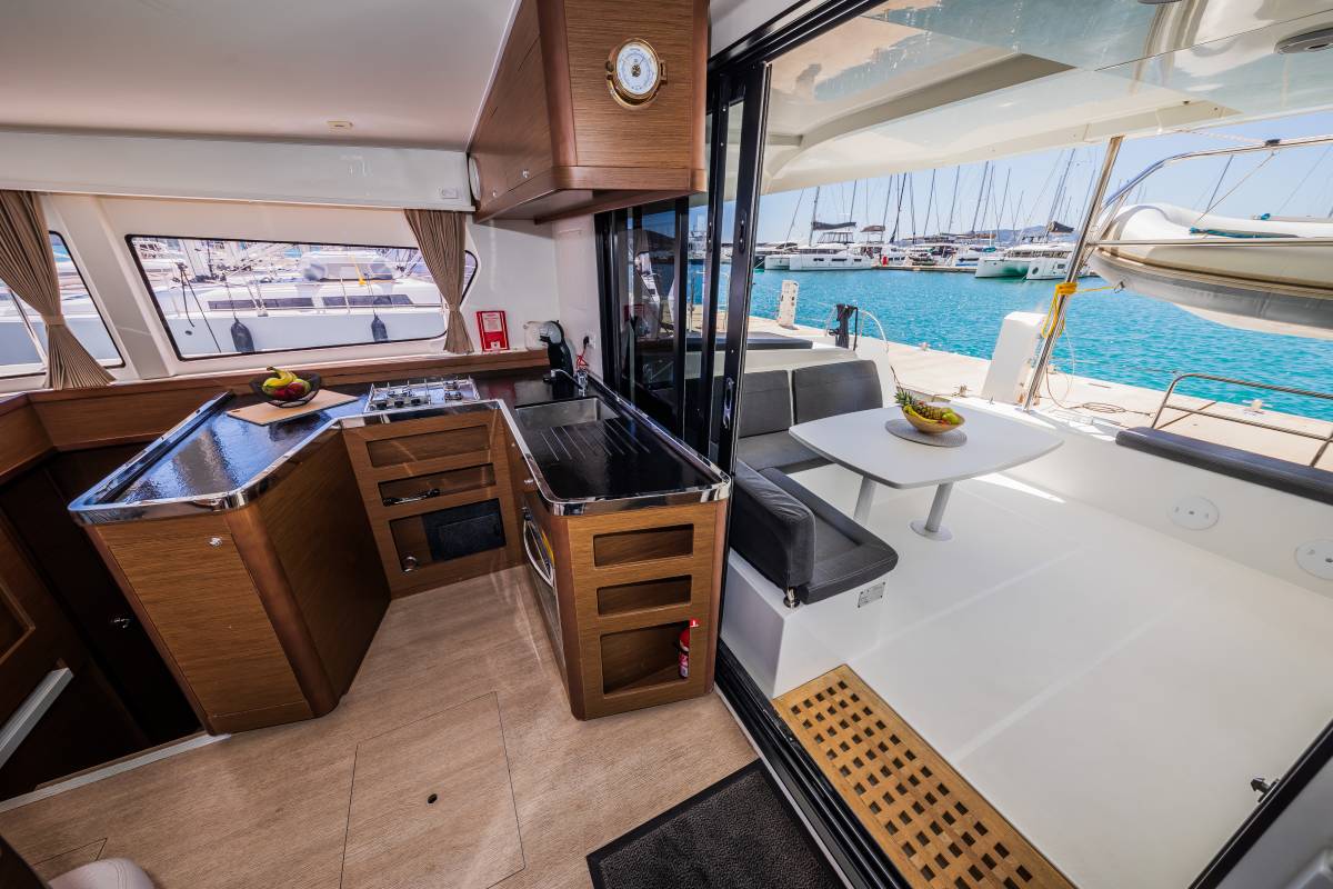 Lagoon 42, Edita | Yacht Charter Croatia