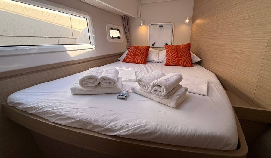 Lagoon 42, Aventus | Yacht Charter Croatia