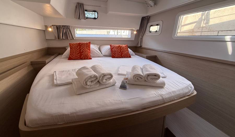 Lagoon 42, Aventus | Yacht Charter Croatia