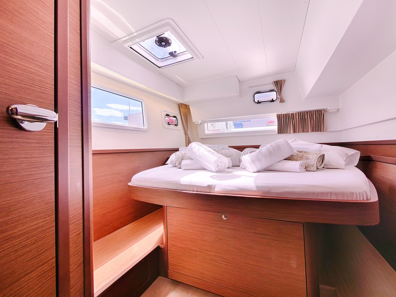 Lagoon 42, Sea Voyager | Yacht Charter Croatia