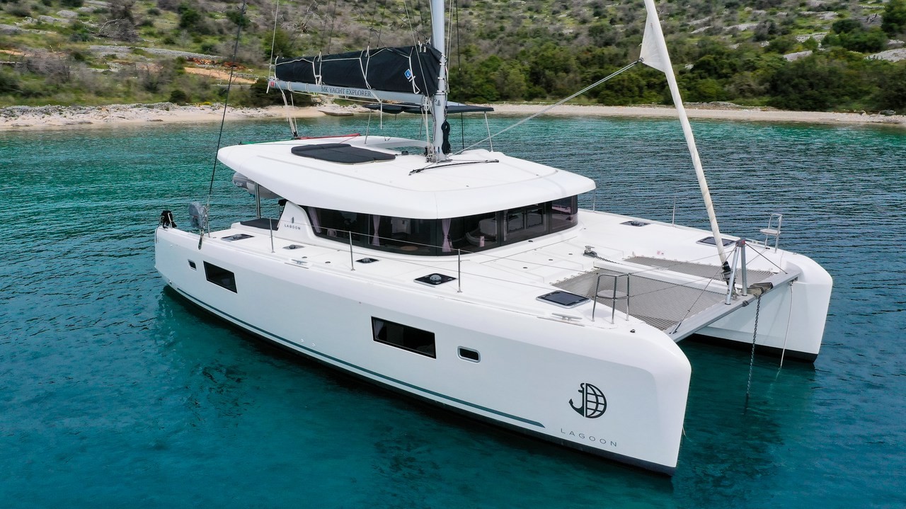 Lagoon 42, Vesper | Yacht Charter Croatia