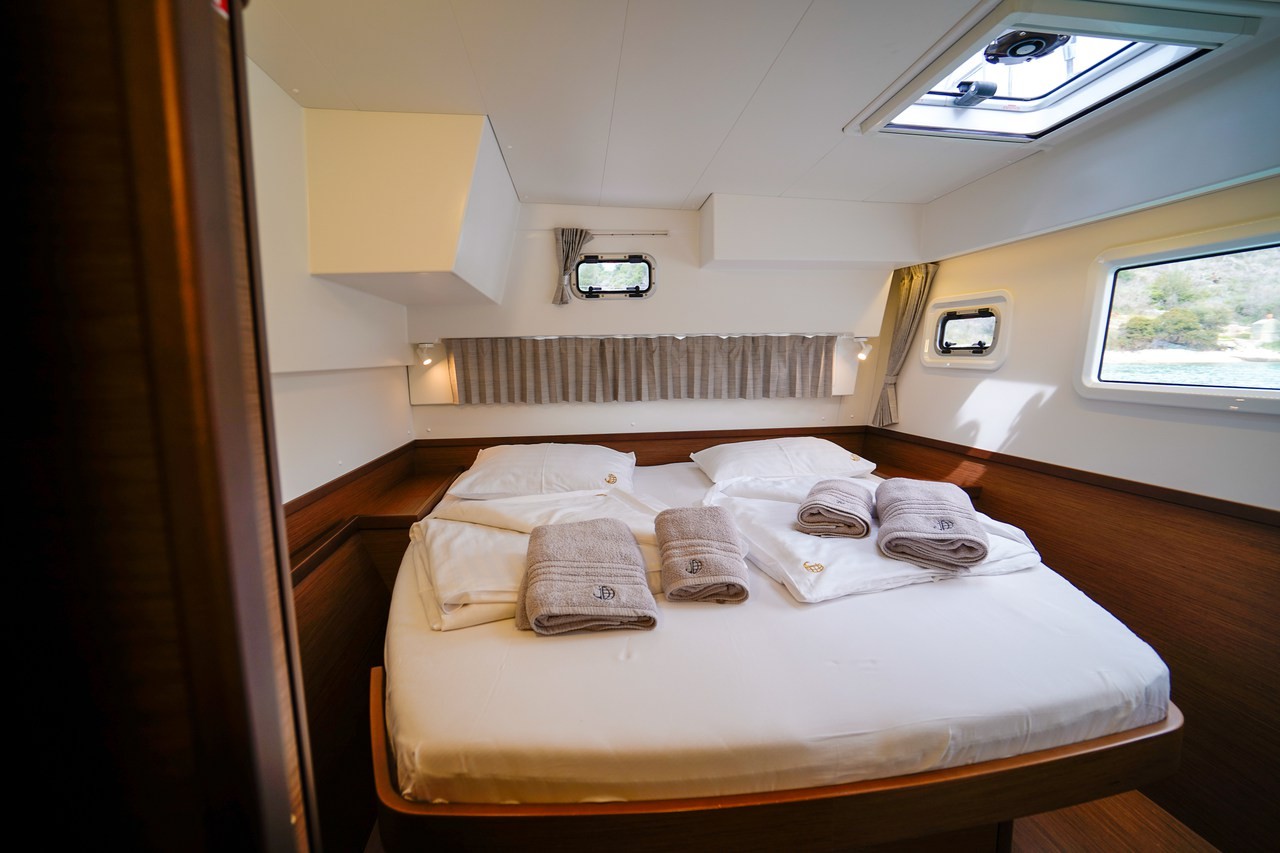 Lagoon 42, Vesper | Yacht Charter Croatia