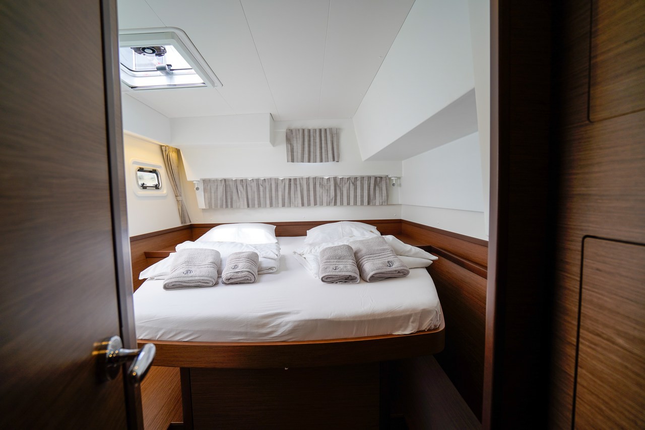 Lagoon 42, Vesper | Yacht Charter Croatia