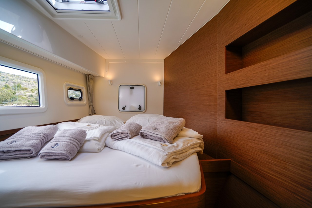 Lagoon 42, Vesper | Yacht Charter Croatia