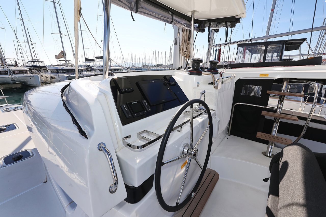 Lagoon 42, Dear John | Yacht Charter Croatia