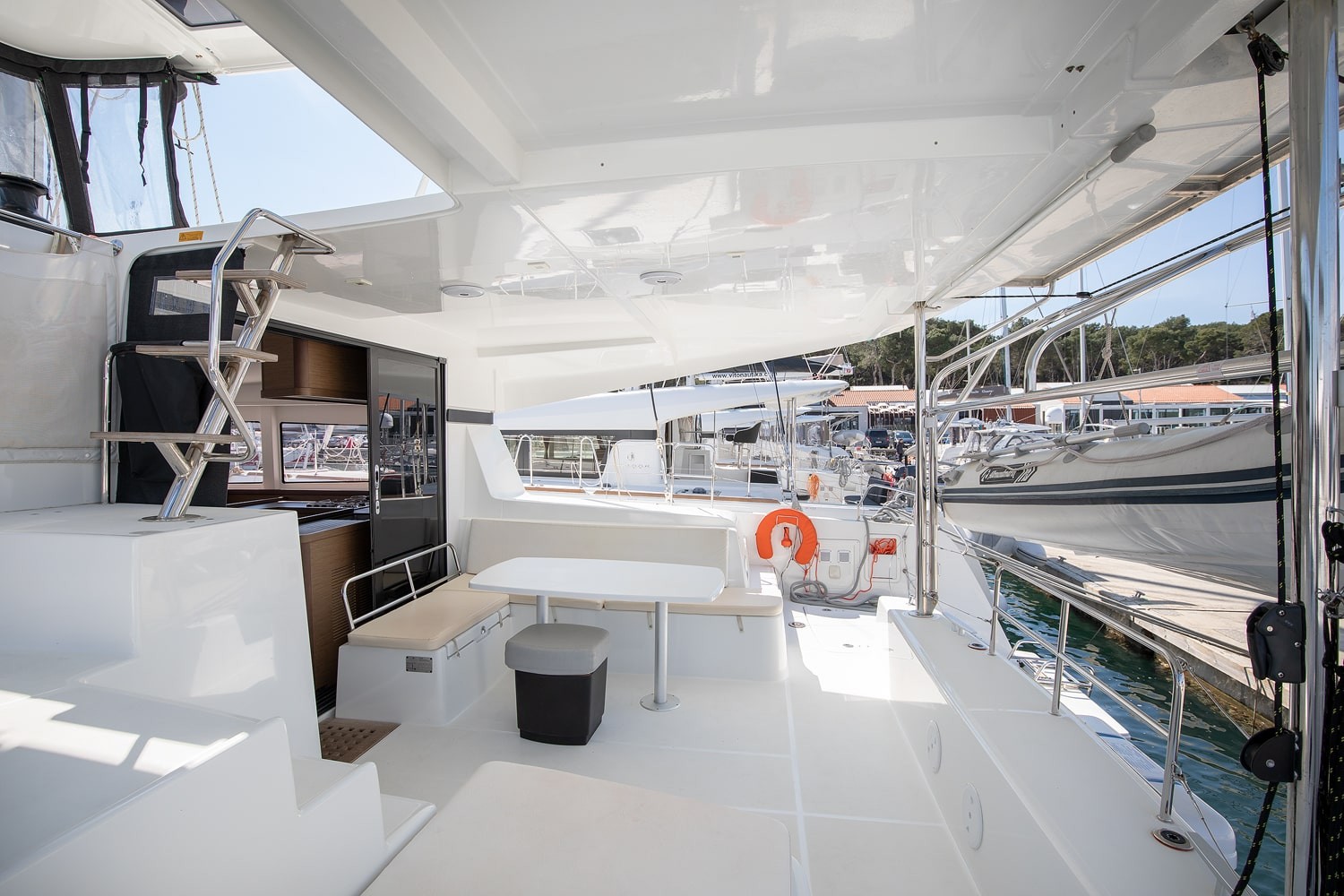 Lagoon 42, Mare Fiero | Yacht Charter Croatia