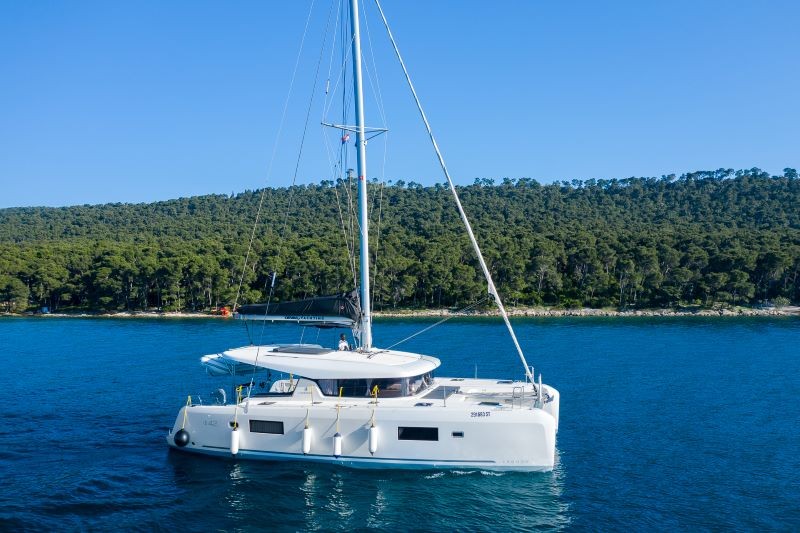 Lagoon 42, Olyntha | Yacht Charter Croatia