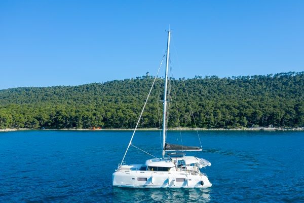 Lagoon 42, Olyntha | Yacht Charter Croatia