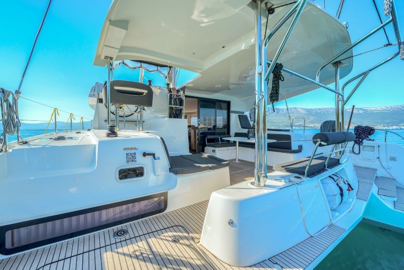 Lagoon 42, Olyntha | Yacht Charter Croatia