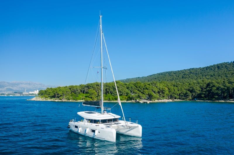 Lagoon 42, Brattia | Yacht Charter Croatia