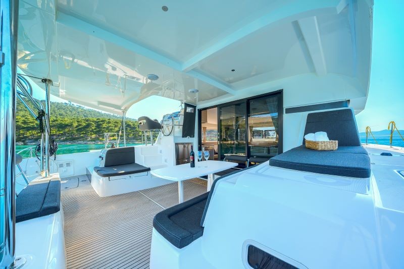 Lagoon 42, Brattia | Yacht Charter Croatia