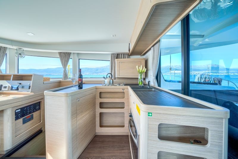 Lagoon 42, Brattia | Yacht Charter Croatia