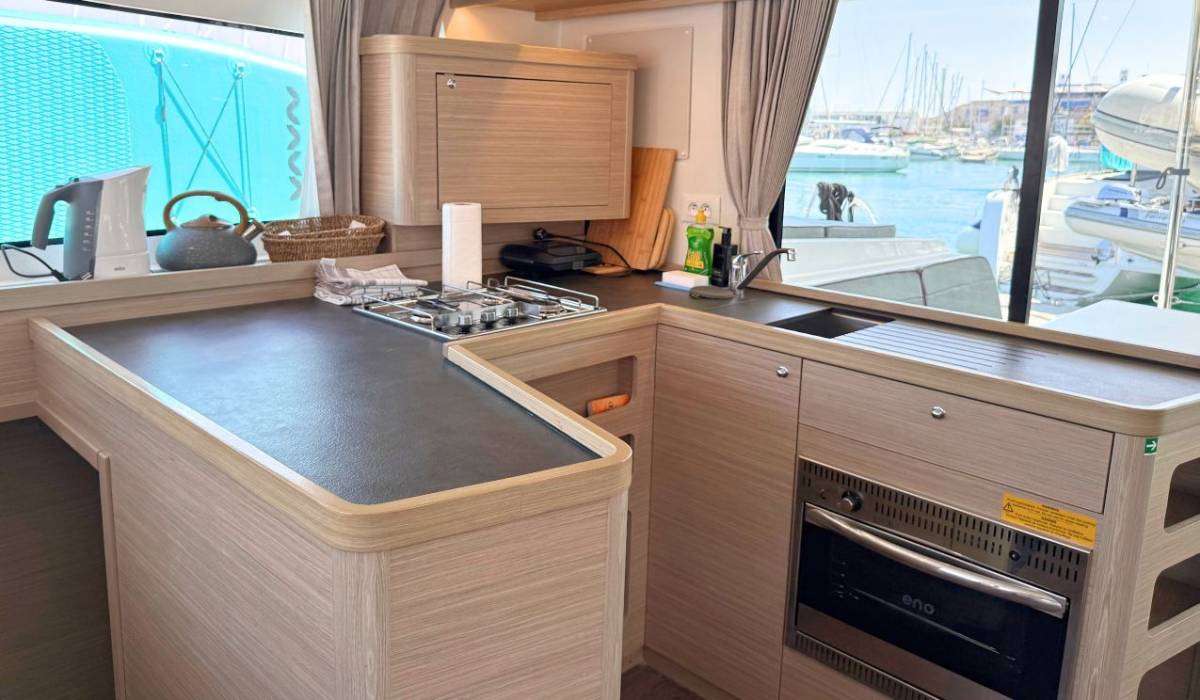 Lagoon 42, Sax IV | Yacht Charter Croatia