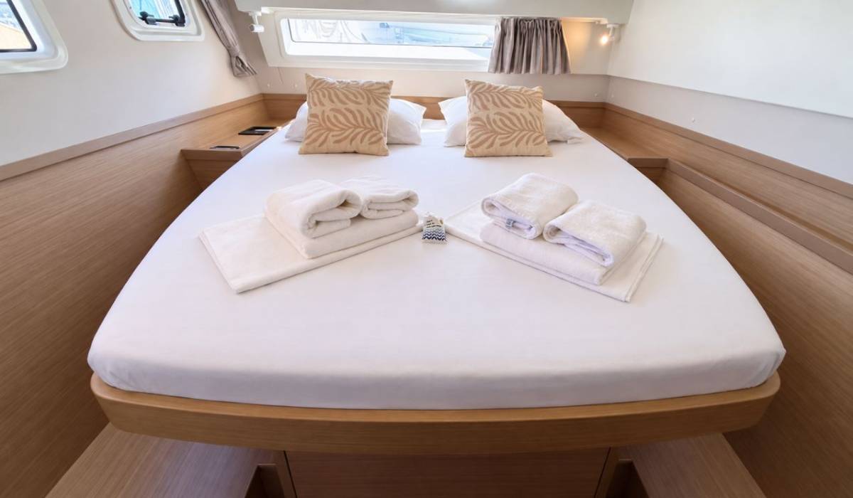 Lagoon 42, Sax IV | Yacht Charter Croatia