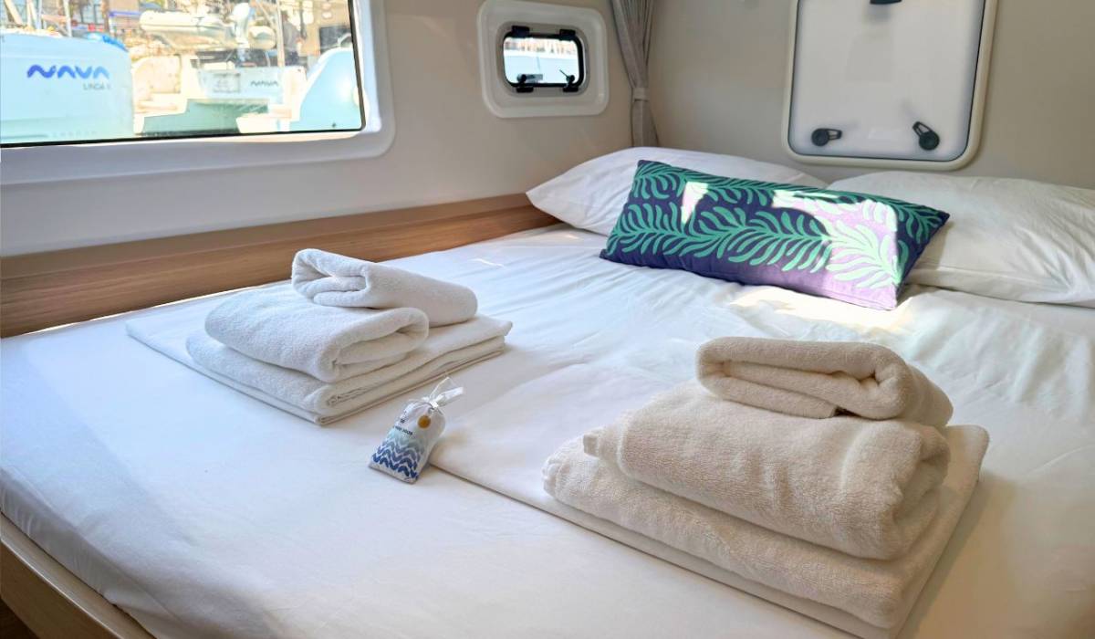 Lagoon 42, Sax IV | Yacht Charter Croatia