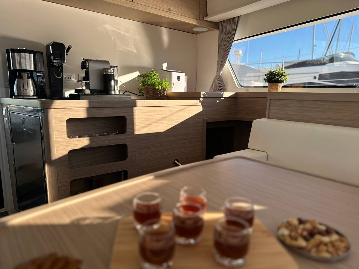Lagoon 42, Lady Aurora | Yacht Charter Croatia