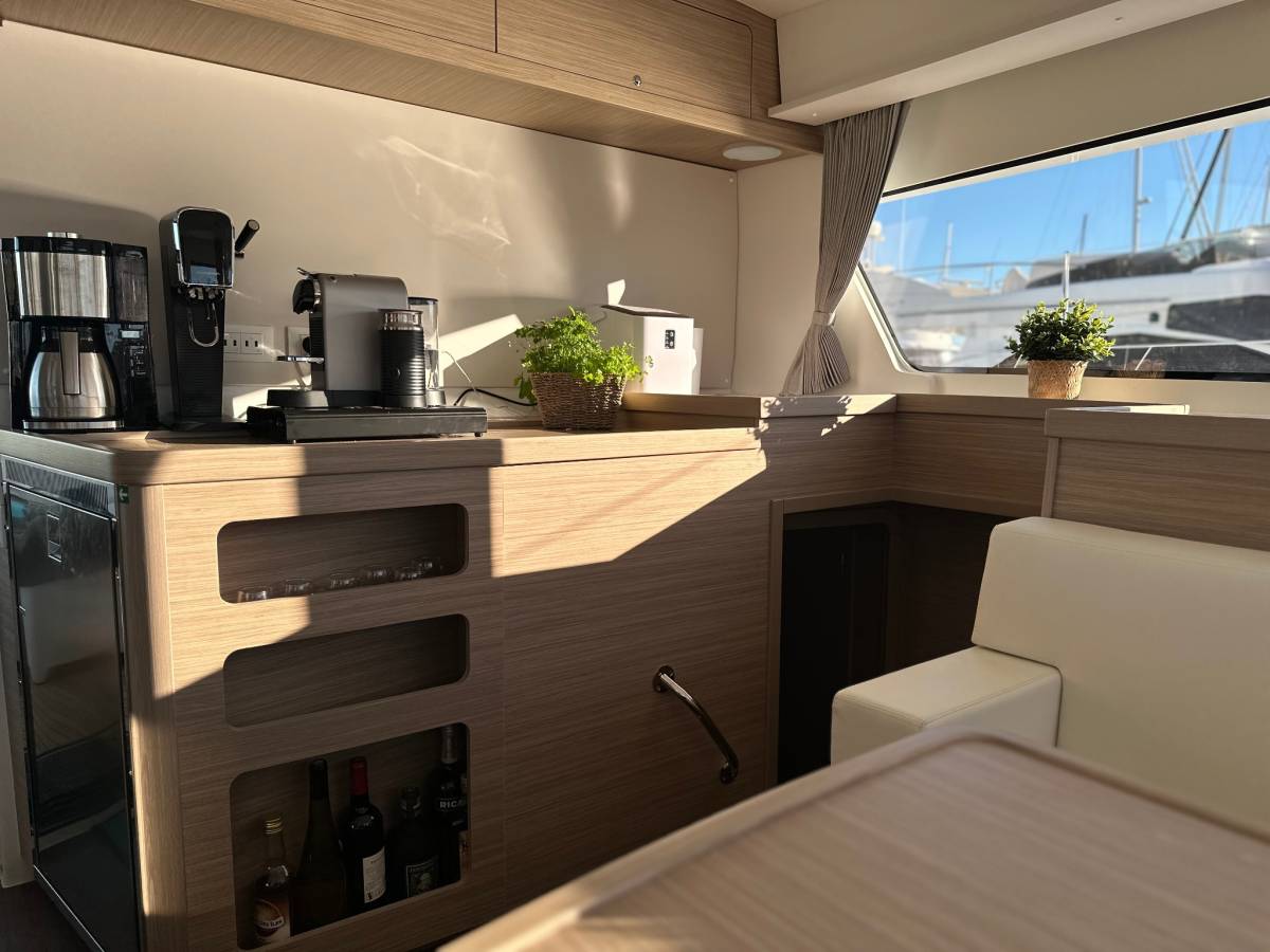 Lagoon 42, Lady Aurora | Yacht Charter Croatia