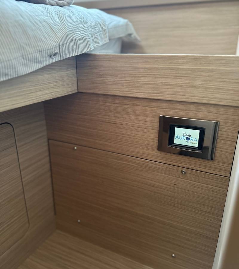 Lagoon 42, Lady Aurora | Yacht Charter Croatia