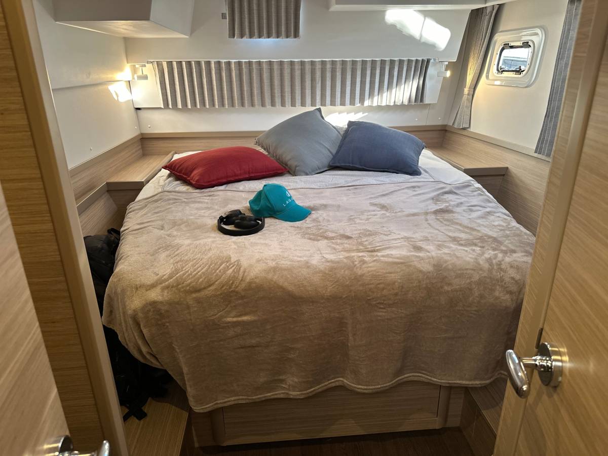 Lagoon 42, Lady Aurora | Yacht Charter Croatia
