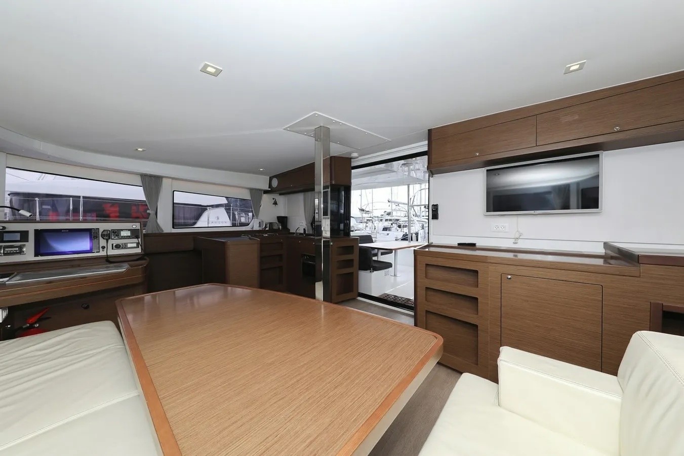 Lagoon 42, Lila | Yacht Charter Croatia