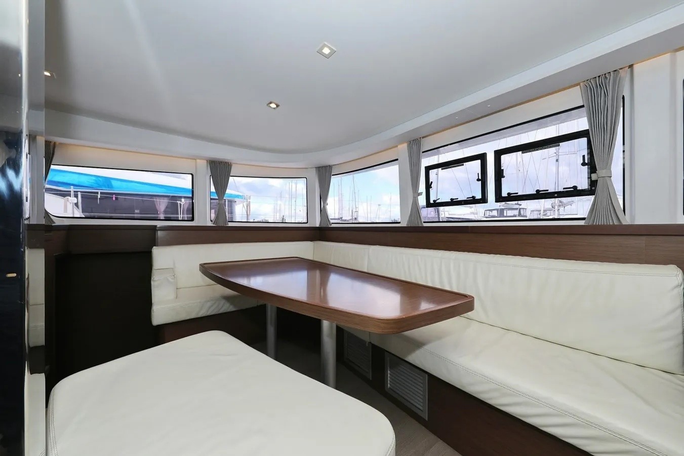 Lagoon 42, Lila | Yacht Charter Croatia