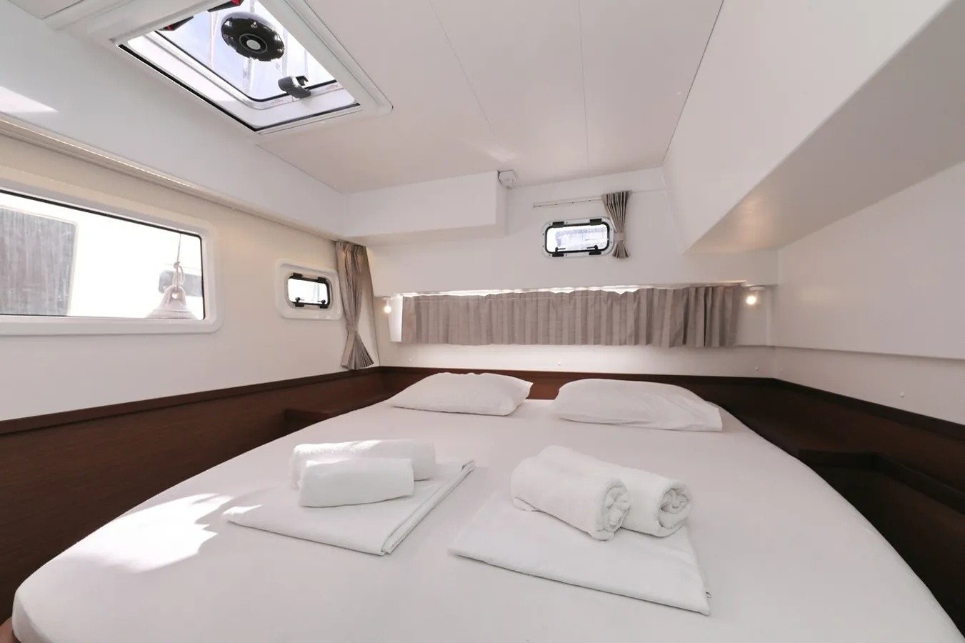 Lagoon 42, Lila | Yacht Charter Croatia