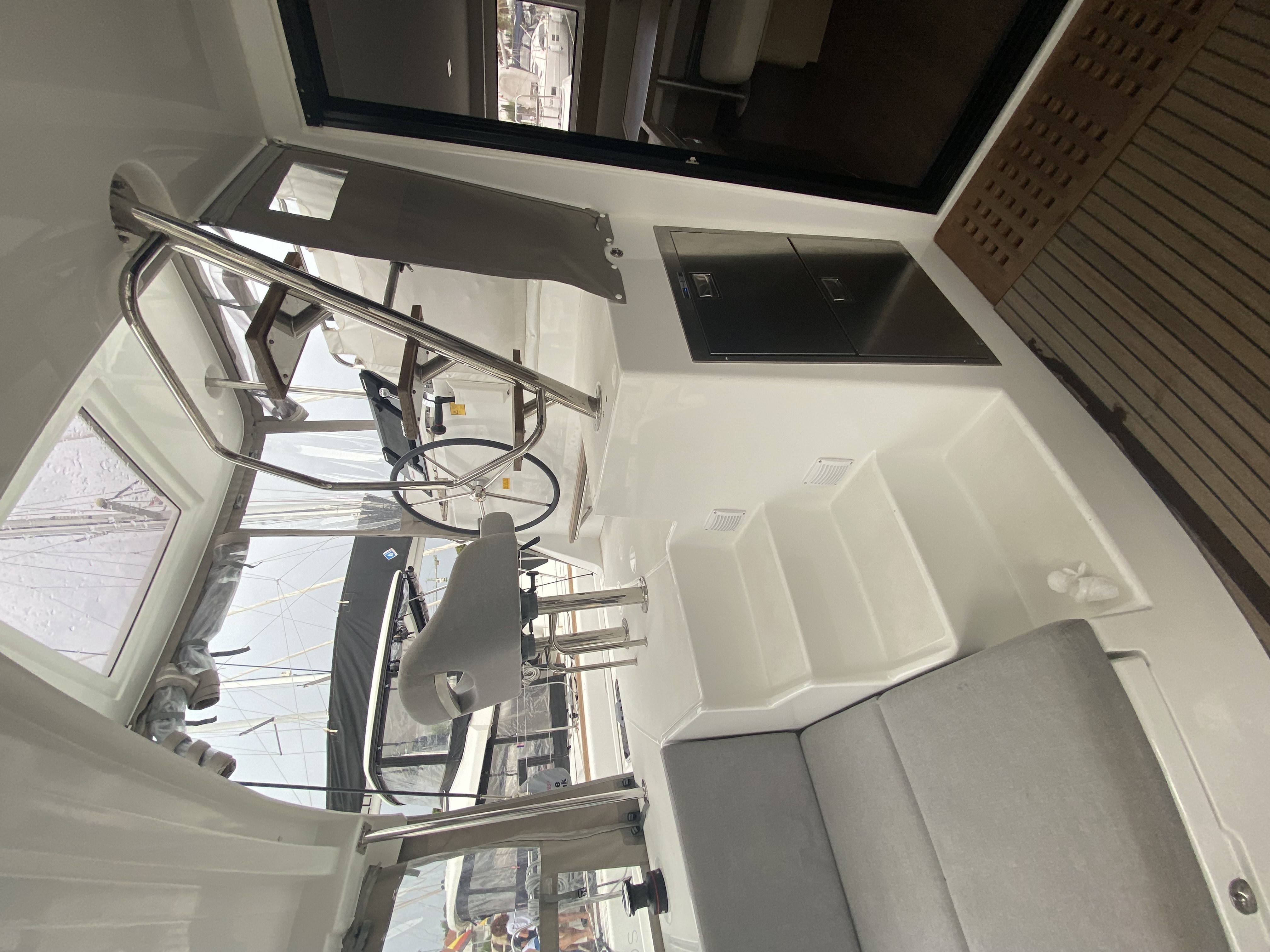 Lagoon 42, Brunhilde | Yacht Charter Croatia