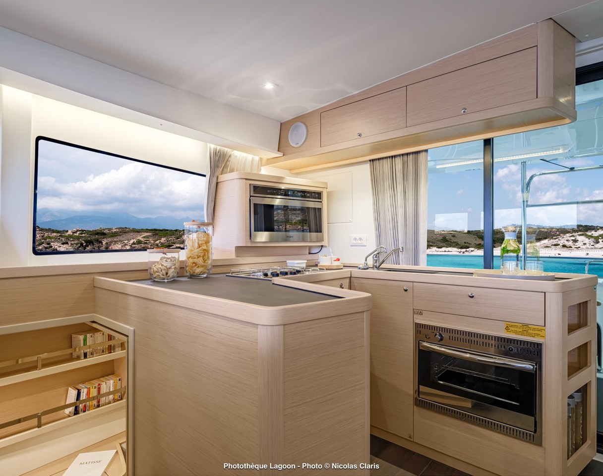 Lagoon 42, Mario Bros | Yacht Charter Croatia